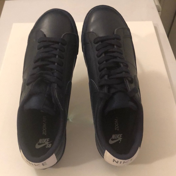 NIKE SB ZOOM SNEAKERS - Picture 3 of 8